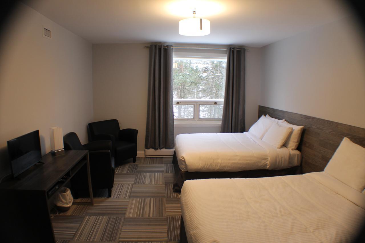 Auberge Valcartier Saint-Gabriel-De-Valcartier Exterior photo